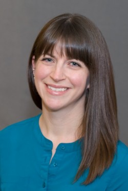 TRACY JULIUS, DVM, DACVECC, Board-Certified Criticalist and Director of Emergency & Critical Care TRACY JULIUS, DVM, DACVECC, Board-Certified Criticalist and Director of Emergency & Critical Care