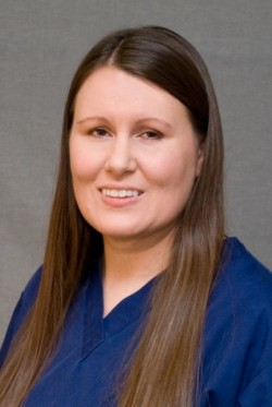 CONNI WEHAUSEN, DVM, DACVECC, Board-Certified Criticalist CONNI WEHAUSEN, DVM, DACVECC, Board-Certified Criticalist